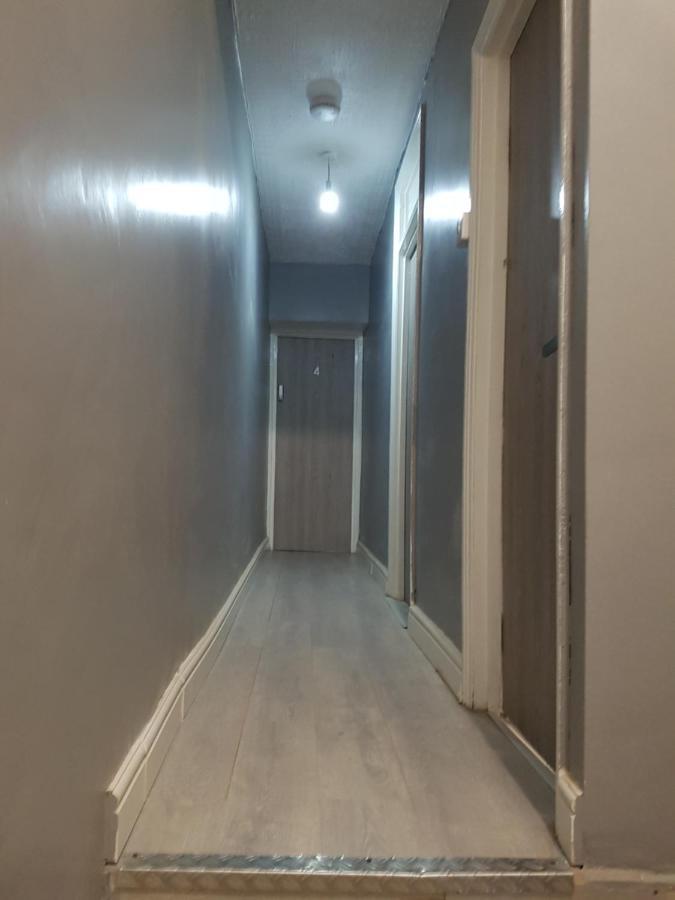 Atlas Road Guest House Кардиф Екстериор снимка