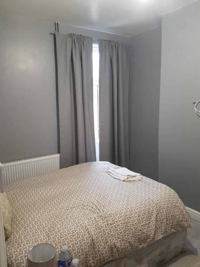 Atlas Road Guest House Кардиф Екстериор снимка